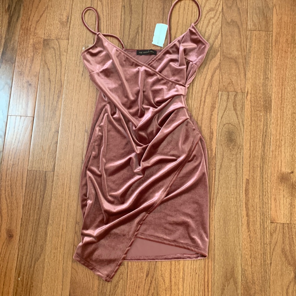 The Vintage Shop Blush Pink Rosy Crushed Velvet Cocktail Dress